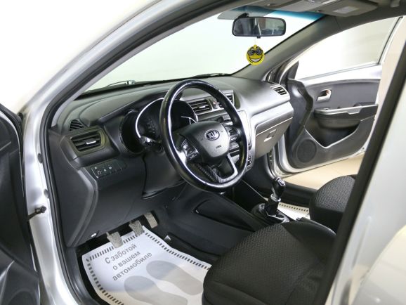 Kia Rio, 1.6 л, МТ, 2015 фото 9