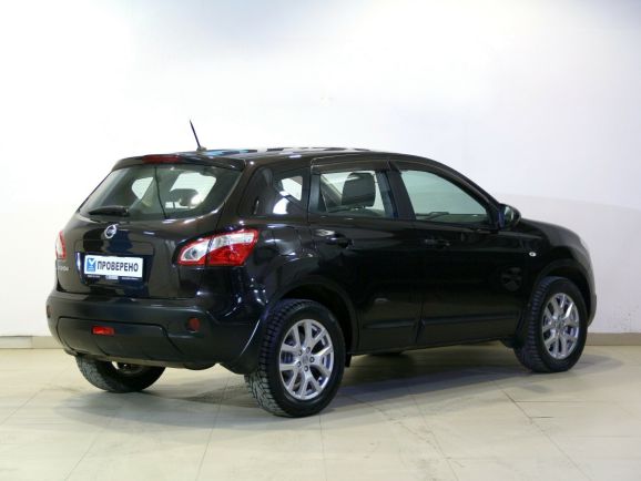 Nissan Qashqai, 2.0 л, Вариатор, 2012 фото 5