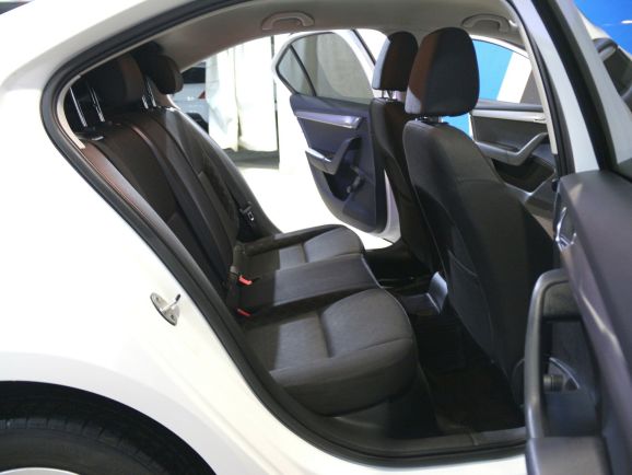 Skoda Octavia, 1.6 л, АТ, 2018 фото 2