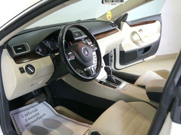 Volkswagen Passat CC, 1.8 л, Робот, 2011 фото 7