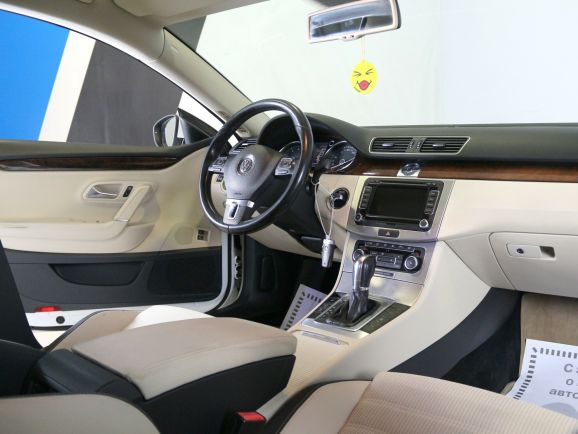 Volkswagen Passat CC, 1.8 л, Робот, 2011 фото 8