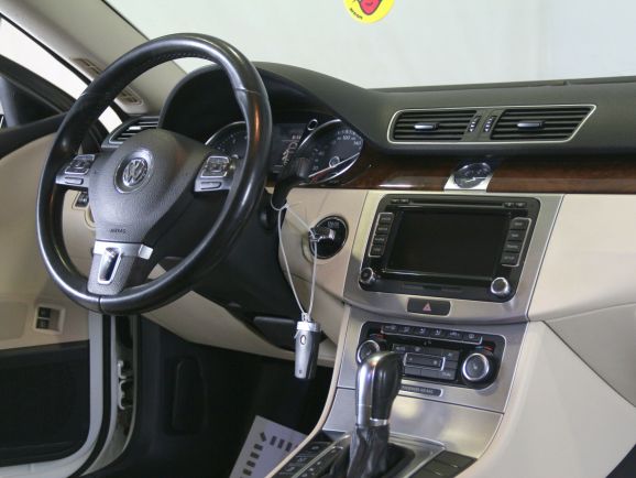 Volkswagen Passat CC, 1.8 л, Робот, 2011 фото 9