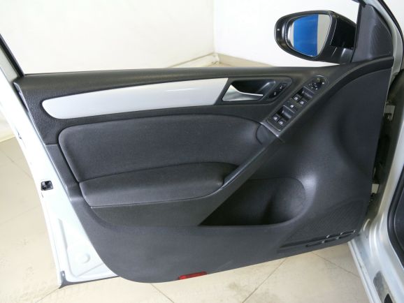 Volkswagen Golf Highline, 1.4 л, Робот, 2012 фото 2