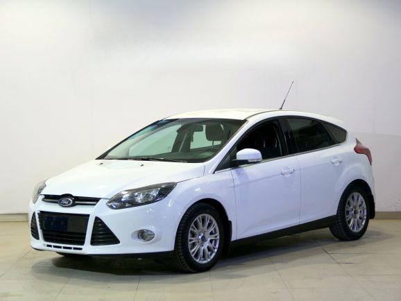 Ford Focus Titanium, 1.6 л, Робот, 2014 фото 3