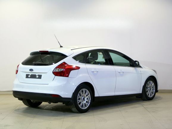 Ford Focus Titanium, 1.6 л, Робот, 2014 фото 5