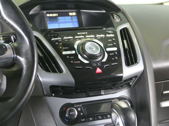 Ford Focus Titanium, 1.6 л, Робот, 2014 фото 1