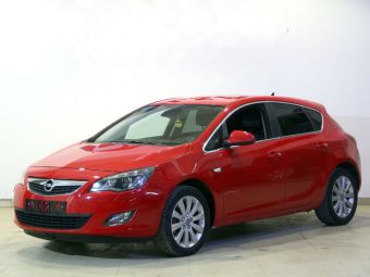 Opel Astra Cosmo, 1.6 л, АКПП, 2011 фото 3