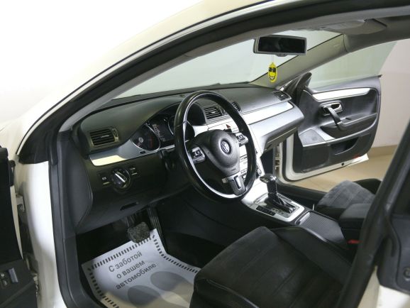 Volkswagen Passat CC Sport, 1.8 л, Робот, 2009 фото 8