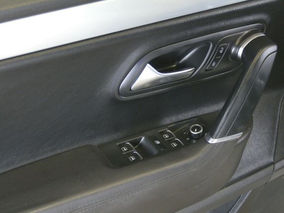 Volkswagen Passat CC Sport, 1.8 л, Робот, 2009 фото 1