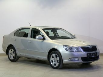 Skoda Octavia Elegance, 1.4 л, РКПП, 2012 фото 4