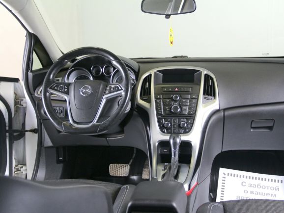 Opel Astra Sport, 1.4 л, АТ, 2014 фото 2