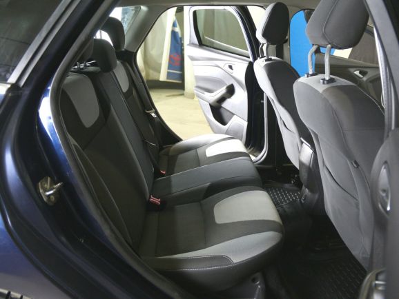 Ford Focus, 1.6 л, МТ, 2013 фото 2