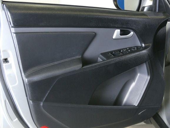 Kia Sportage Luxe, 2.0 л, АТ, 2012 фото 1