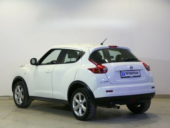 Nissan Juke, 1.6 л, МТ, 2012 фото 6