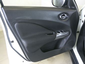 Nissan Juke, 1.6 л, МКПП, 2012 фото 2