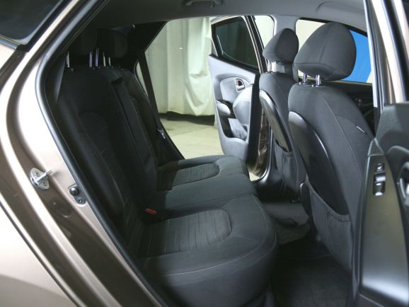 Hyundai ix35 Start + Advanced, 2.0 л, АТ, 2014 фото 2