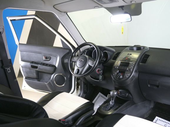 Kia Soul, 1.6 л, АТ, 2011 фото 2