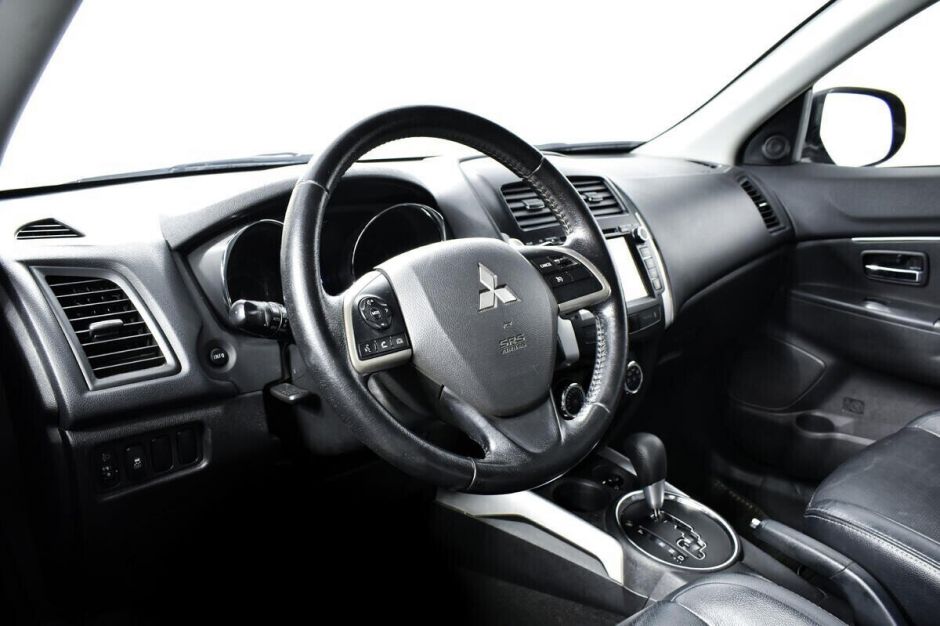 Mitsubishi ASX, 1.8 л, Вариатор, 2013 фото 7