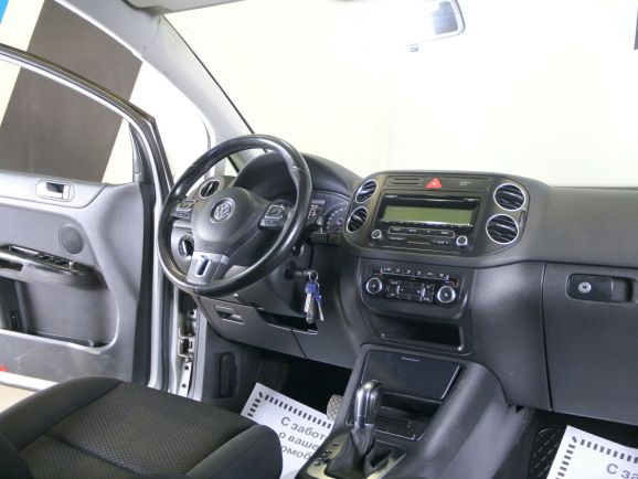 Volkswagen Golf Plus, 1.6 л, Робот, 2012 фото 2