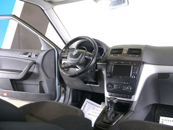 Skoda Yeti Elegance, 1.2 л, Робот, 2011 фото 2