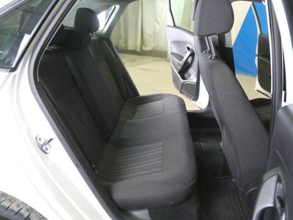 Volkswagen Polo, 1.6 л, МТ, 2016 фото 1