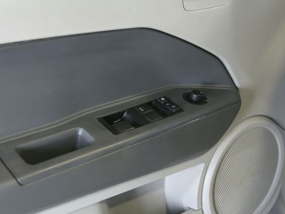 Dodge Caliber SXT, 2.0 л, Вариатор, 2009 фото 2