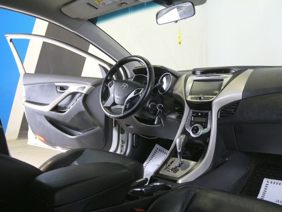 Hyundai Avante, 1.6 л, АТ, 2012 фото 7