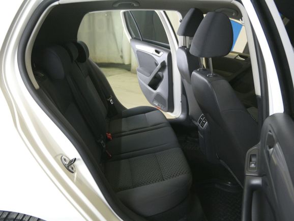 Volkswagen Golf Match, 1.6 л, Робот, 2012 фото 1