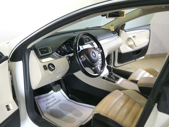 Volkswagen Passat CC Sport, 1.8 л, Робот, 2011 фото 7