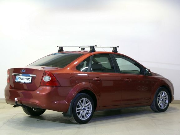Ford Focus Titanium, 1.8 л, МТ, 2010 фото 4