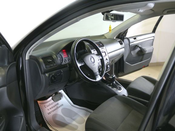 Volkswagen Jetta, 1.4 л, Робот, 2009 фото 2