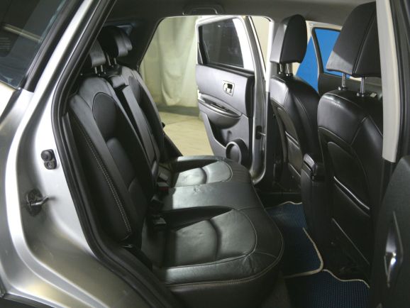 Nissan Qashqai LE, 2.0 л, Вариатор, 2008 фото 2