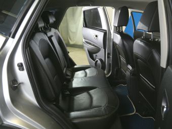 Nissan Qashqai LE, 2.0 л, CVT, 2008 фото 2