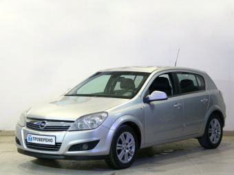 Opel Astra Cosmo, 1.8 л, АКПП, 2010 фото 3