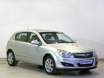 Opel Astra Cosmo, 1.8 л, АКПП, 2010 фото 5