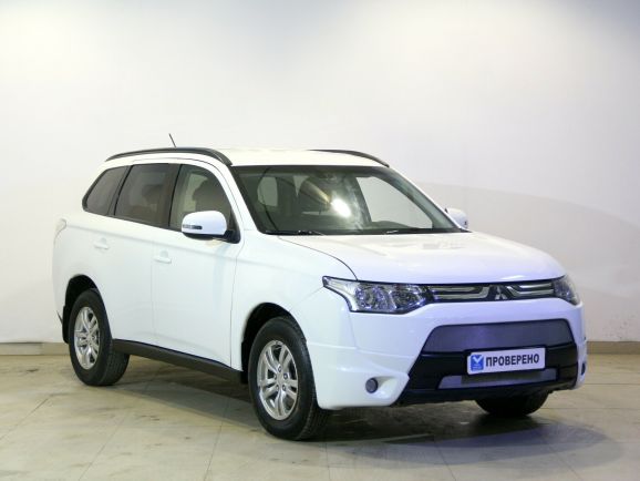 Mitsubishi Outlander, 2.4 л, Вариатор, 2014 фото 5