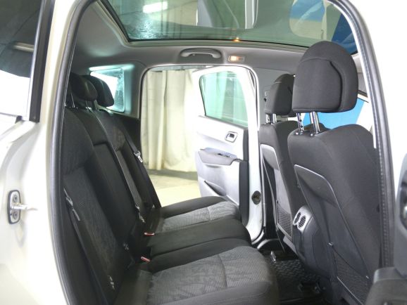 Peugeot 3008, 1.6 л, АТ, 2010 фото 1