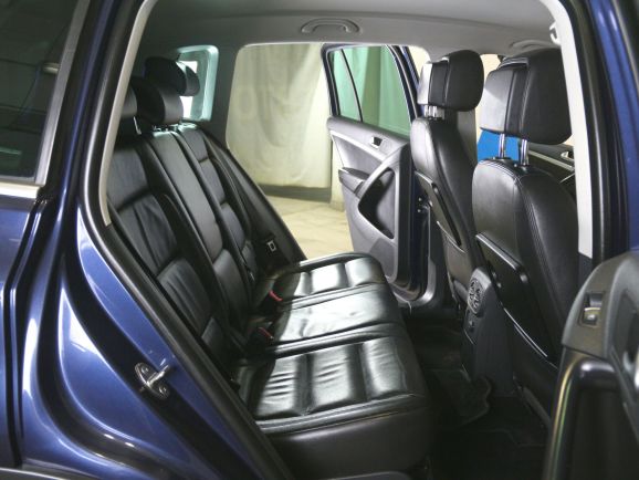 Volkswagen Tiguan Avenue, 2.0 л, АТ, 2014 фото 1