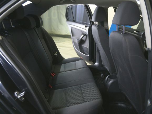 Volkswagen Jetta, 1.6 л, АТ, 2009 фото 1