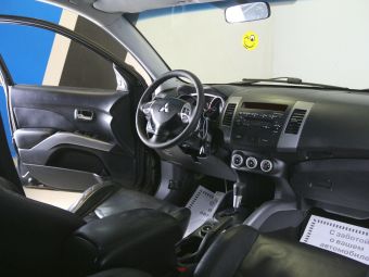 Mitsubishi Outlander Intense, 2.4 л, CVT, 2008 фото 8