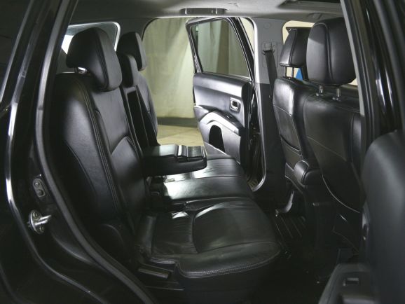 Mitsubishi Outlander Intense, 2.4 л, Вариатор, 2008 фото 1