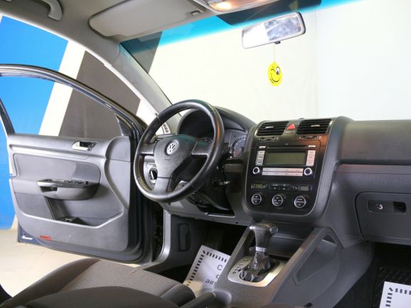 Volkswagen Jetta, 1.6 л, АТ, 2009 фото 2