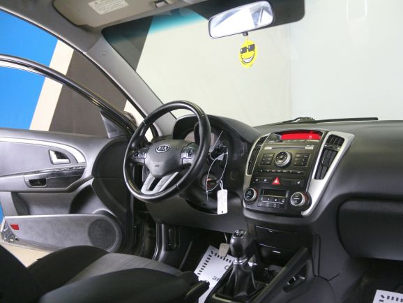 Kia Ceed, 1.6 л, МТ, 2010 фото 2