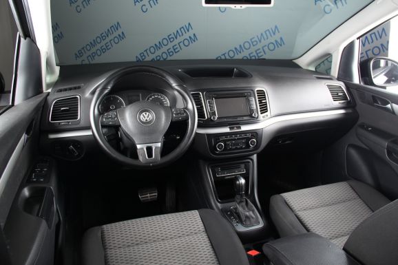 Volkswagen Sharan, 2.0 л, Робот, 2015 фото 9