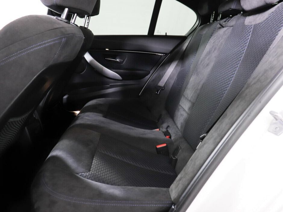 BMW 3 серии, 2.0 л, АТ, 2018 фото 2