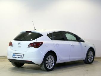 Opel Astra Cosmo, 1.6 л, АКПП, 2010 фото 4