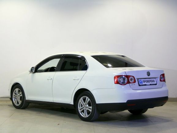 Volkswagen Jetta, 1.6 л, АТ, 2010 фото 6