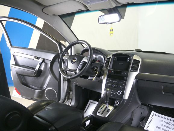 Chevrolet Captiva, 3.2 л, АТ, 2008 фото 2
