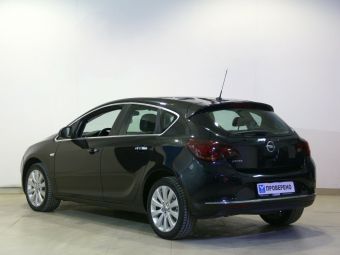 Opel Astra Cosmo, 1.6 л, АКПП, 2014 фото 6