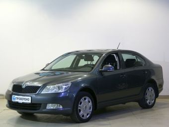 Skoda Octavia, 1.8 л, МКПП, 2010 фото 3